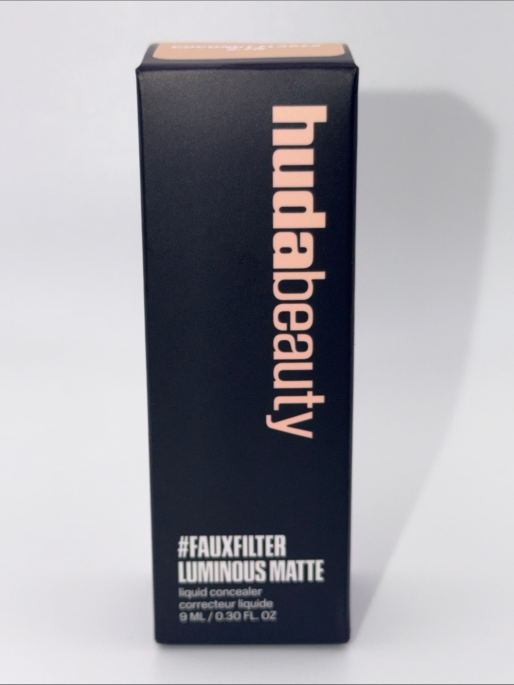 HUDA BEAUTY Faux Filter Concealer